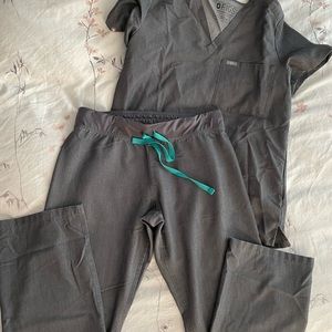 Gray Catarina scrub top (Small) Livingston pant (Small/Petite)